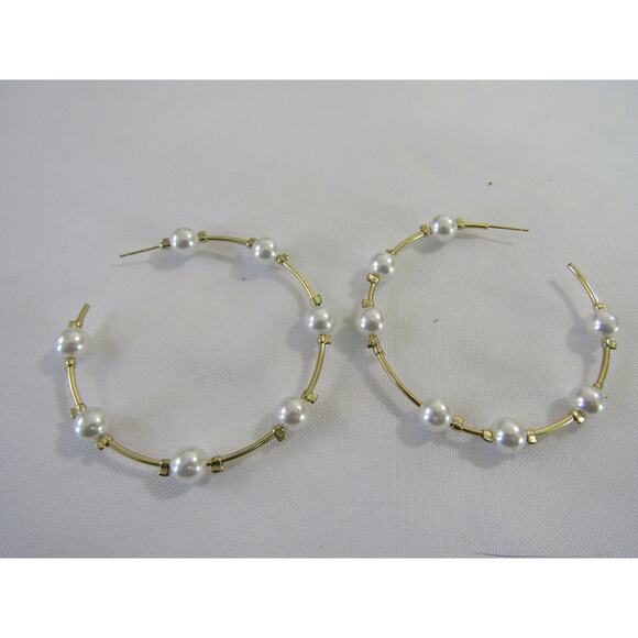 Gold Tone Faux Pearl Station Dangly Earrings 2.5" Round Boho Cottaecore - Picture 1 of 3